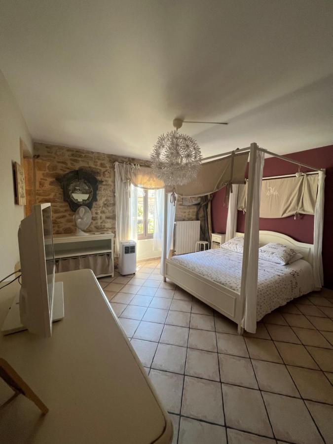 Maison D'Hotes Le Mas De Lila Вер-Пон-дю-Гар Экстерьер фото