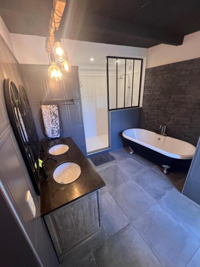 Maison D'Hotes Le Mas De Lila Вер-Пон-дю-Гар Экстерьер фото